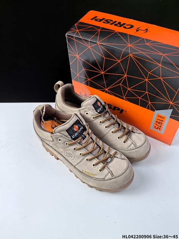 集合  CRISPI Monaco GTX 登山 耐磨防水 中帮 户外功能鞋 CRISPI是一款登山鞋品牌，公司依靠的是对于制鞋与传统工艺从未抹灭的热情与热爱