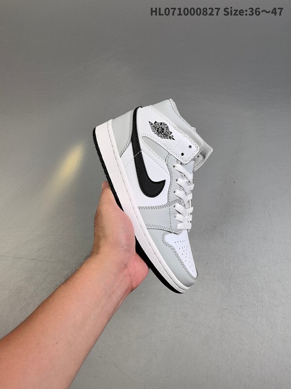 Air Jordan 1 Mid "Astronomy Blue" 中帮 熊猫 AJ1 乔丹1代 aj1 乔1 黑白熊猫红勾 乔丹篮球鞋系列