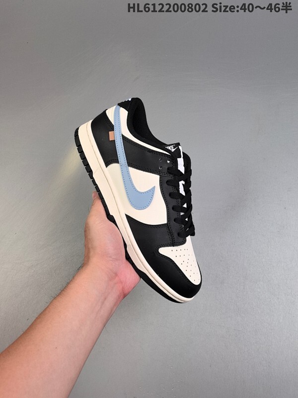 公司级！NIKE DUNK SB LOW 全新配色   定制Dunk SB顾名思义，具有经典的Dunk血缘，又注入了更多的时尚元素