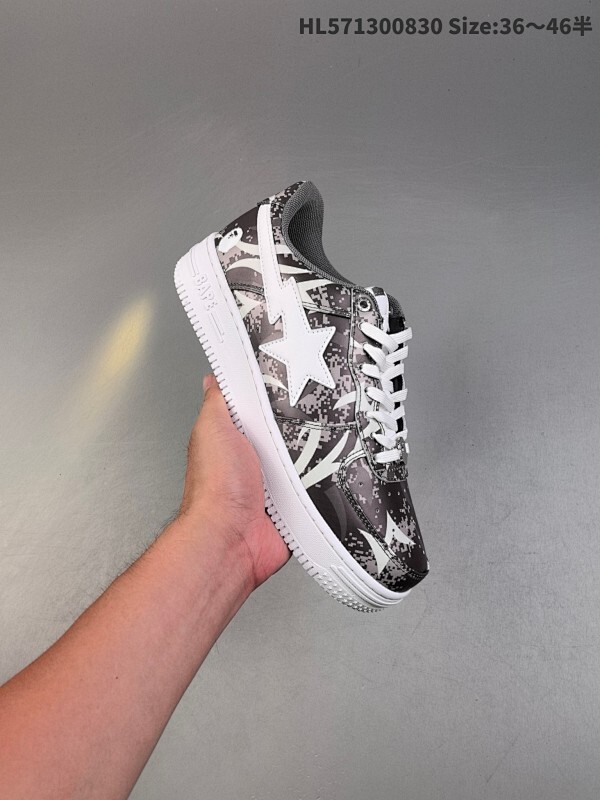 A Bathing Ape/安逸猿 原楦原纸版开发版型，采用硬质磨砂牛巴革组合牛剖革鞋面材质，外置厚实耐磨橡胶大底❗️猿祖鞋款重塑