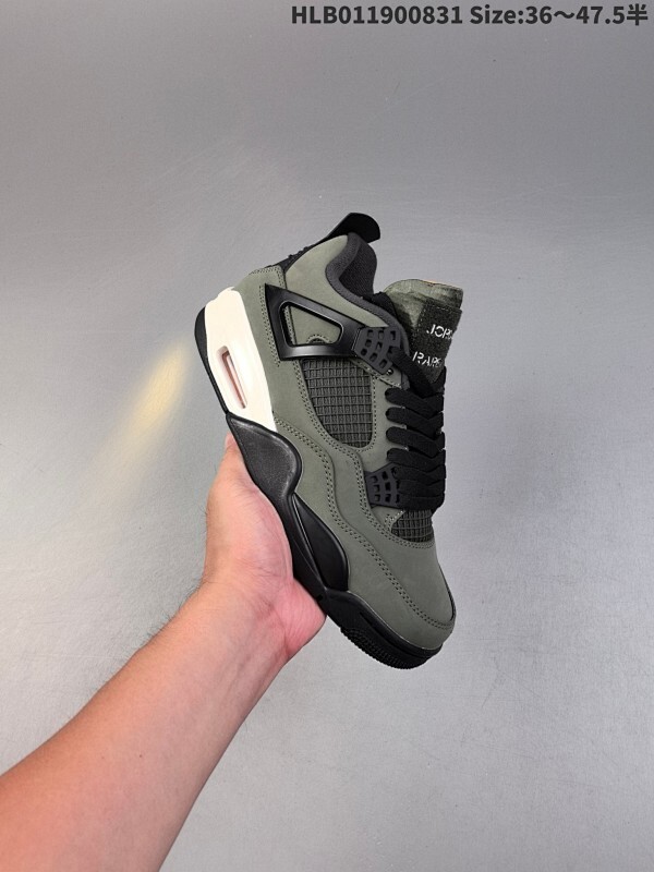 集合  Undefeated x Air Jordan 4 Retro 复刻绿黑 AJ4 乔丹4代 aj4 乔4 军绿 乔丹篮球鞋系列 这款鞋体现了受MA-