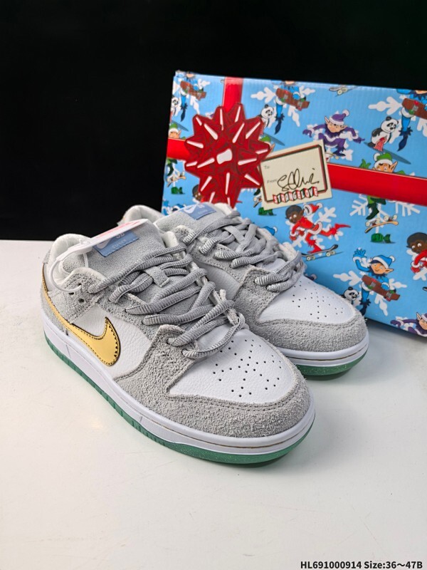 耐克Nike Dunk Low 板鞋 SB系列经典百搭休闲运动板鞋加厚鞋舌的填充，使舒适性大大提升，同时也更方便穿脱中底部分则加入了脚感柔软舒适ZoomAir气垫
