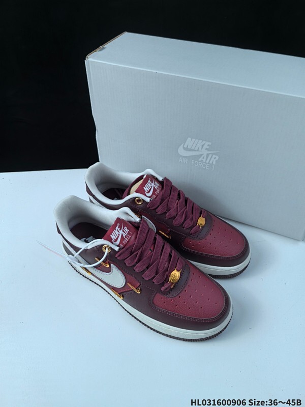 公司级✅耐克Nike AIR FORCE 1’07空军一号低帮百搭休闲运动板鞋。柔软、弹性十足的缓震性能和出色的中底设计