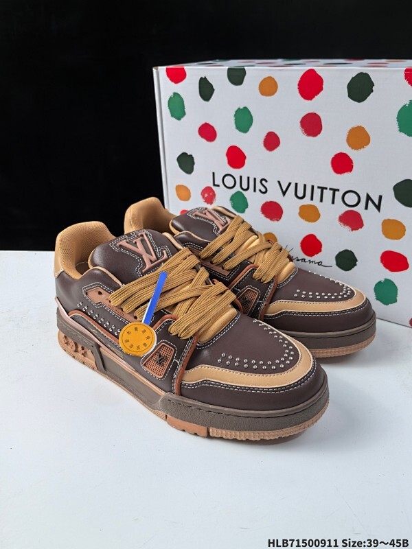 全新LV路易威登Louis Vuitton Trainer Sneaker Low休闲运动文化百搭板鞋 ！