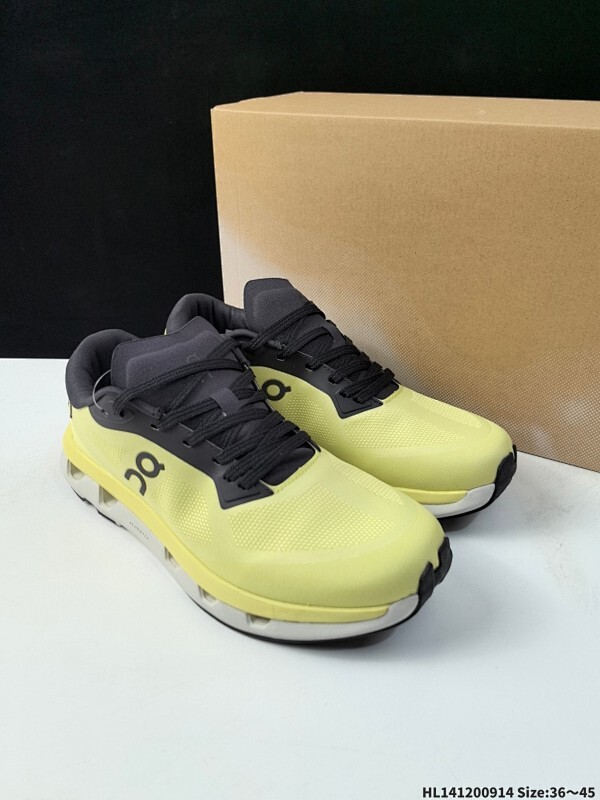 On昂跑 Cloudzone Kith户外街头机能风跑步鞋 户外机能融合街头潮流 越界开启全新都市探索