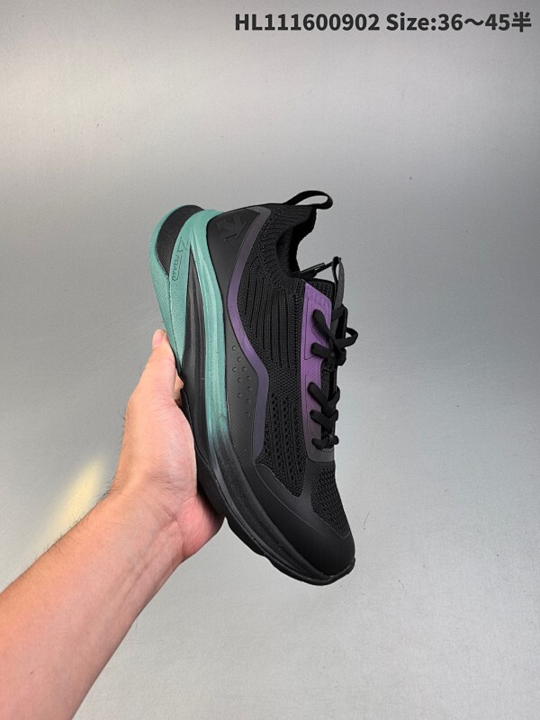 集合 迪桑特DESCENTE ENERZITE LAVITATE 2.0 KNIT 时尚防滑 低帮跑步鞋 货号:D5191RRN05 针织网布无缝拼接鞋面轻薄通透减少摩擦