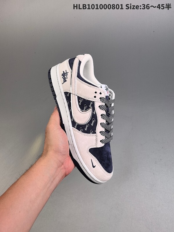 集合 特价福利NIKE DUNK SB LOW 定制dunk 定制Dunk SB顾名思义，具有经典的Dunk血缘，又注入了更多的时尚元素。相较于普通的Dunk滑板鞋