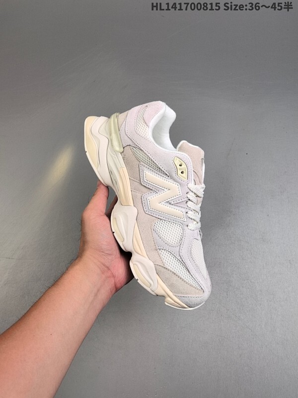 公司级！新百伦New Balance NB 9060 复古单品鞋款面大身由空间双格及磨砂鞋面拼接而生