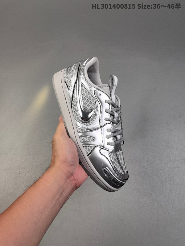 Nike Air Jordan 1 Low AJ1乔1低帮休闲板鞋 同步官方配色  原档冲孔鞋头 四线拉帮