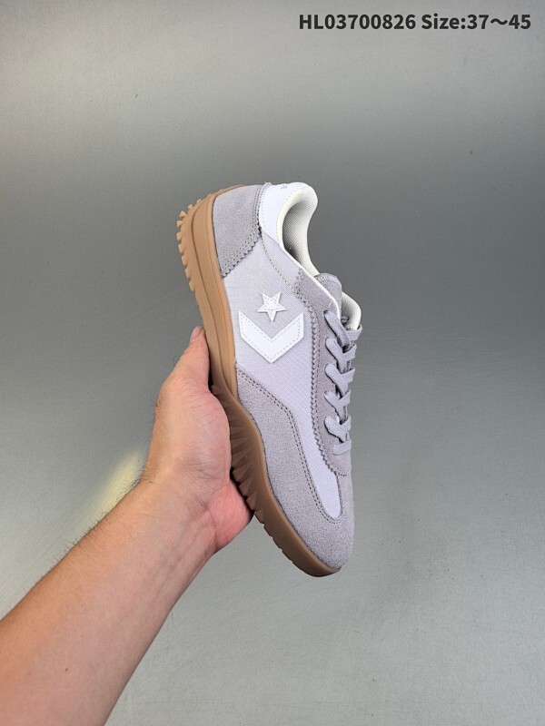 集合  特价！Converse Run Star Trainer 复古单品 1908年Marquis Mills Converse在美国马萨诸塞州以自己的姓氏Converse