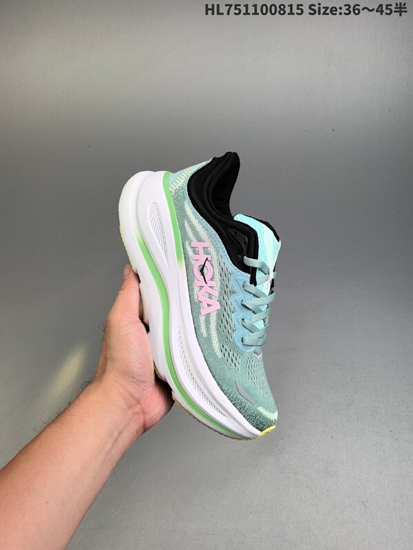 集合  HOKA ONE ONE Bondi 9 低帮专业越野跑步鞋 实拍首发 粗矿型的鞋身上脚特别修饰腿型