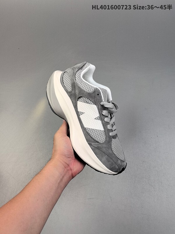 ✅New Balance Warped Runner UWRPOMOB 复古休闲运动慢跑鞋，破坏解构做旧，步态稳定
