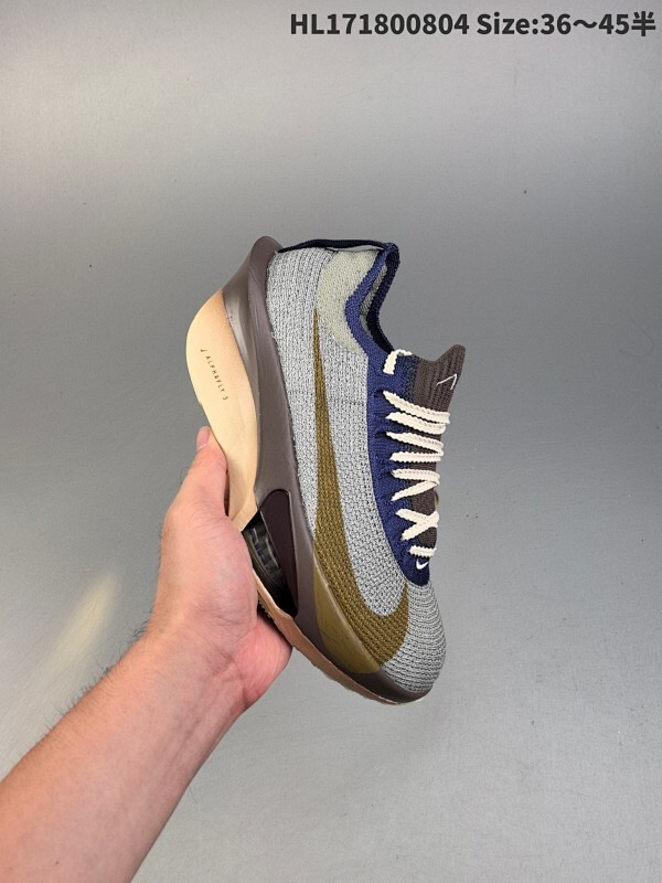 集合一 Nike/耐克 男女鞋真标半码制，原楦原纸版数据开发，采用全新Atomknit 3.0鞋面织物融合TPU丝半透明鞋面材质