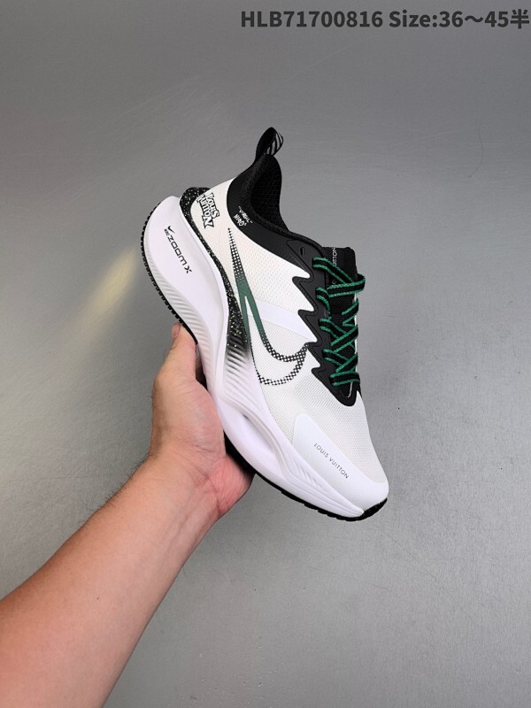 NIKE ZOOM PLUS 全新跑鞋 OFF WHITE联名 兼顾迅疾外观和稳固脚感 后跟覆面和中足动态支撑巧妙融合