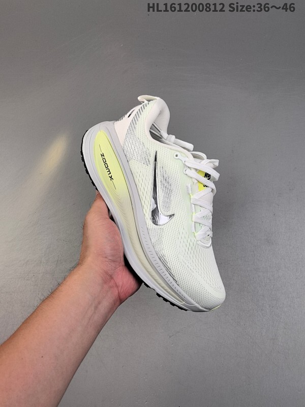 Nike Vomero 18 耐克 佛莫罗18代 低帮 白银色 时尚舒适防滑耐磨低邦休闲跑步鞋 整体采用工程网眼材质打造