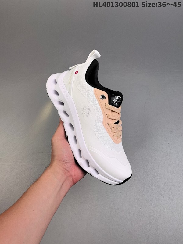 昂跑 Cloudtilt 2.0 罗意威联名轻便低帮跑步鞋 合集 鞋款以网球为灵感的运动休闲鞋