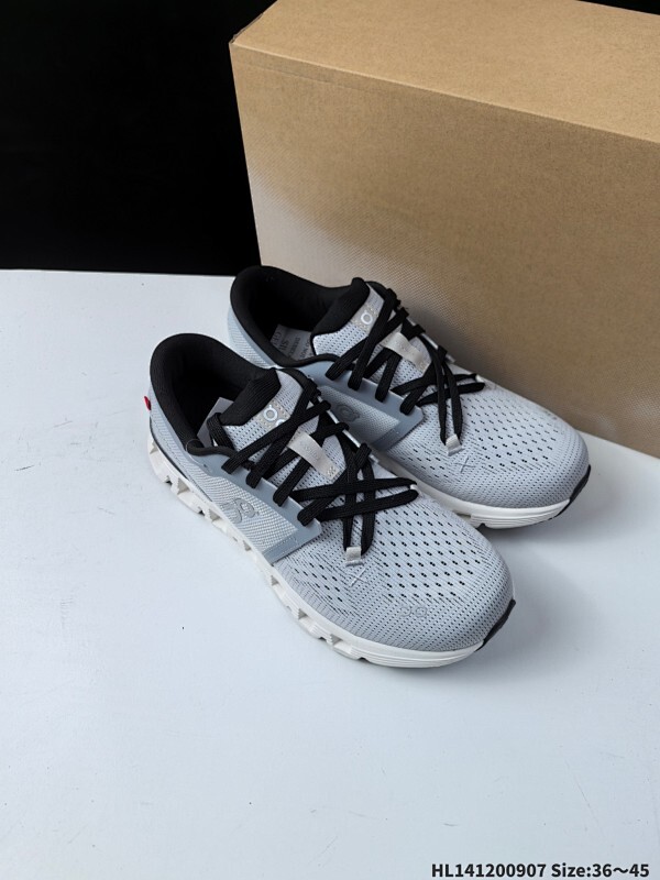 Cloudsurfer 4全新综合体能训练运动鞋Cloud X4 舒适乐趣跑，缓震、轻量 On昂跑 Cloudsurfer上演中底“变形计” ，打破传统格局缔造柔软脚感。