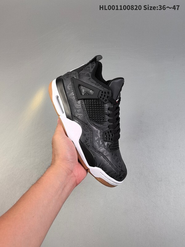 Air Jordan 4 Retro SE Laser "Black Gum" 黑镭射 AJ4 乔丹4代 aj4 乔4 黑镭射 乔丹篮球鞋系列 鞋身整体以亮黑色皮革打造