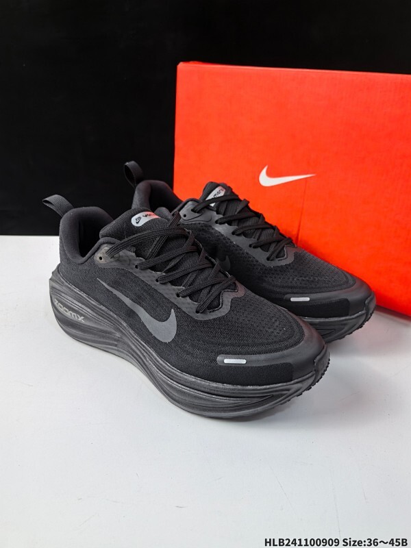 集合 公司级✅Nike VOMERO PLUS 耐克 舒适减震防滑 低帮跑步鞋 全掌ReactX泡绵中底 前掌和后跟还配备了Air Zoom气垫单元