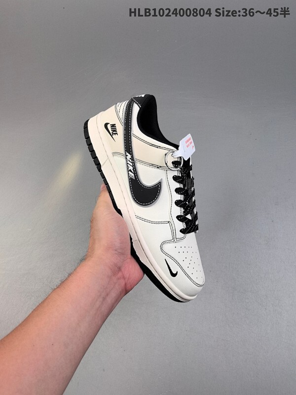 公司级 头层 Fear of God x Nike Dunk SB Low FOG x 耐克 SB 低帮 联名米黑黄 鞋身以米白色麂皮作为主色调