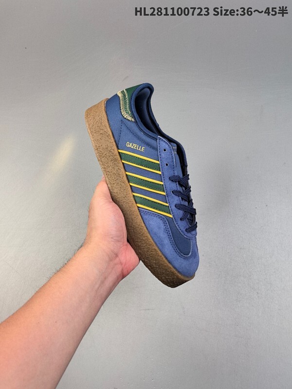 集合  CLOT x adidas originals GAZELLE "Crepe Sole Pack"舒适 联名板鞋 实拍首发 鞋头出色设计 塑就出众贴合感 稳固的后跟贴合足部曲线设计