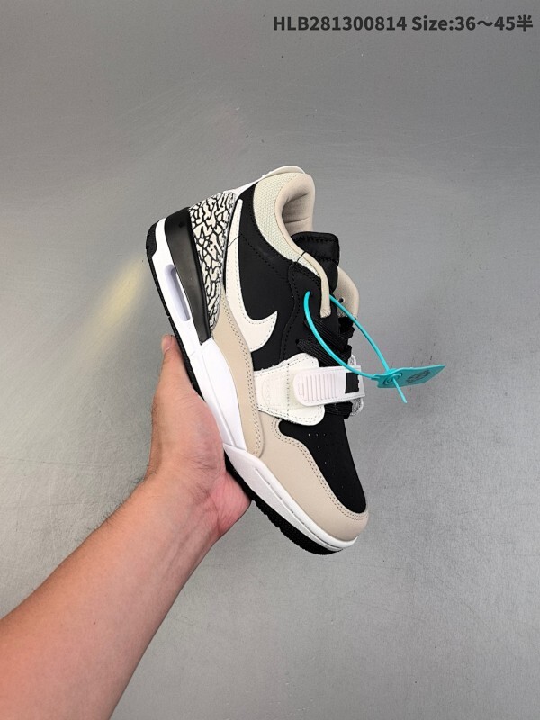 乔丹Air Jordan Legacy AJ312 低帮  鞋身采用了皮革材质打造 横跨鞋面的魔术贴十分吸睛