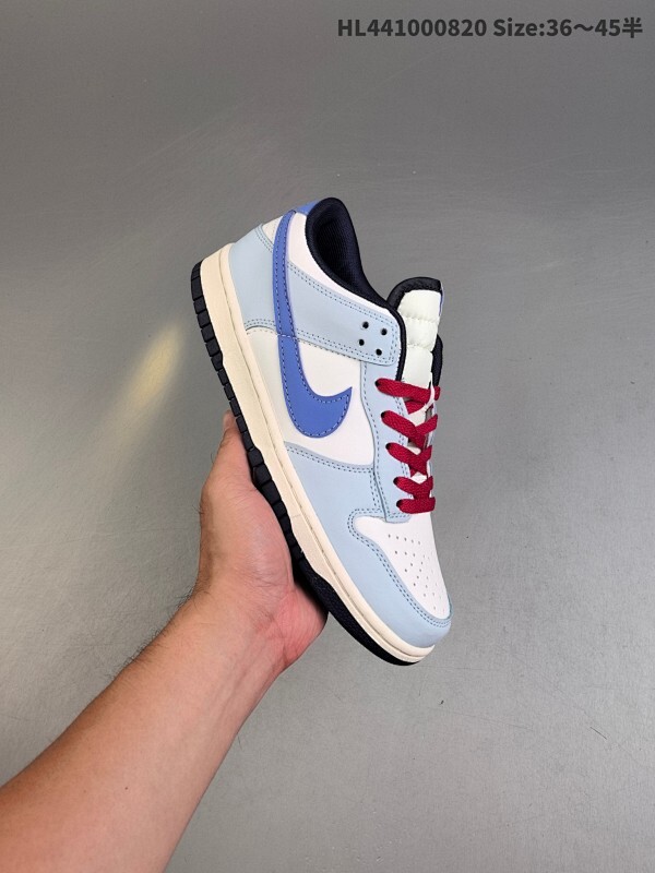 NIKE SB DUNK LOW PRO Dunk SB顾名思义，具有经典的Dunk血缘，又注入了更多的时尚元素。相较于普通的Dunk滑板鞋