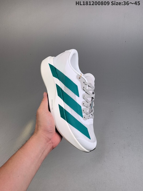 集合  Adidas/阿迪达斯 男女鞋真标半码制，升级原楦原纸版开发，采用轻质单向弹性梭织鞋面材质