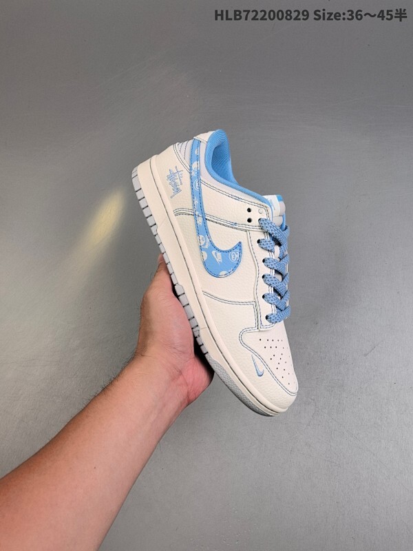 NIKE DUNK SB LOW 全新配色  定制Dunk SB顾名思义，具有经典的Dunk血缘，又注入了更多的时尚元素。相较于普通的Dunk滑板鞋