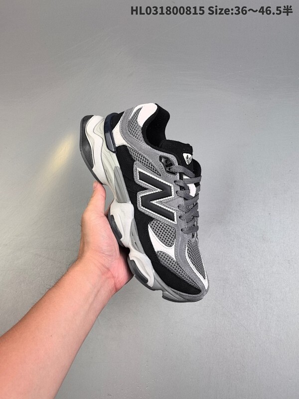 公司级！新百伦New Balance NB 9060 复古单品鞋款面大身由空间双格及磨砂鞋面拼接而生