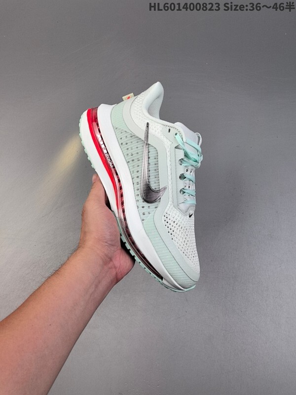 Nike Air Zoom NIKE PEGASUS PREMIUM耐克 新款气垫缓震休闲跑步鞋 Pegasus Premium 搭载了 Nike