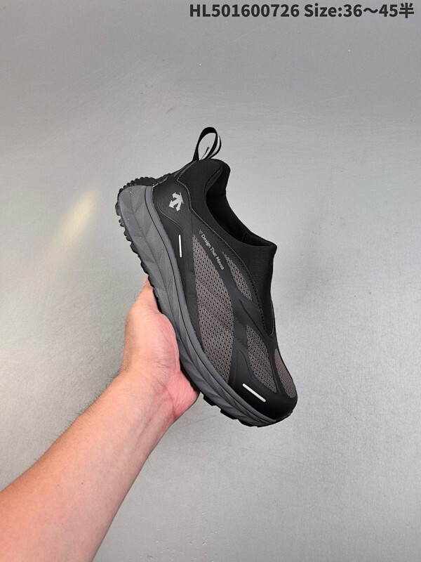 公司级✅迪桑特DESCENTE TERRAIND SLIP-ON 舒适柔软 防滑耐磨低帮 登山鞋