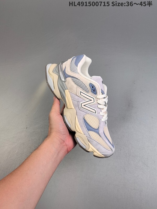 New Balance NB9060 联名款 复古休闲运动慢跑鞋  鞋款灵感源自设计师本人对夏日的怀日回忆