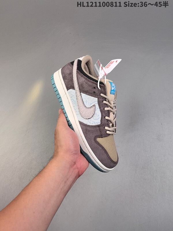 Nike SB Dunk Low "Big Money Savings" 耐克 SB 低帮 棕灰浮雕 采用了棕灰蓝色的主色调