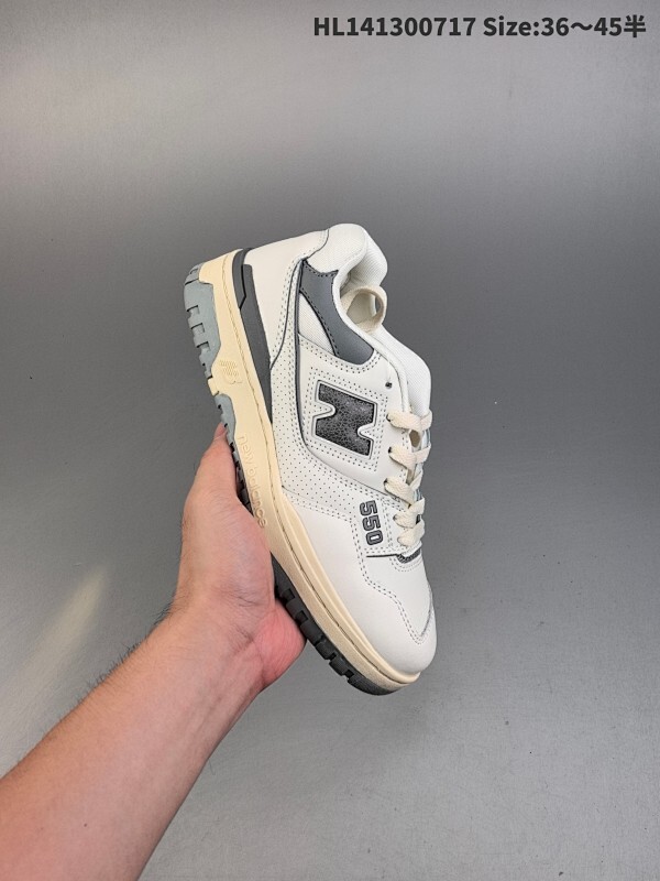集合    New Balance BB550联名 ‼️鞋面设计延续了轻质的特点，透气网布配合轻量的热帖和材质而成