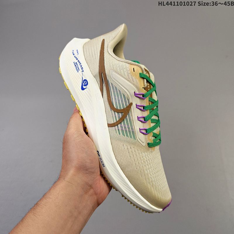 集合二特价110 公司级！耐克 登月39代  Nike Air Zoom Pegasus 39 耐克飞马跑步鞋时尚舒适运动鞋。采用直观设计，不论训练还是慢跑，皆可助你提升跑步表现。轻薄鞋面适合四季