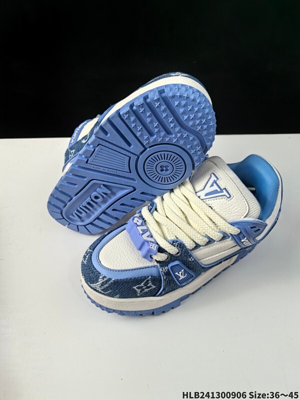 Louis Vuitton/路易威登 广东原产，采用皮革鞋面材质，，内里全皮打造及去味海玻璃脚垫