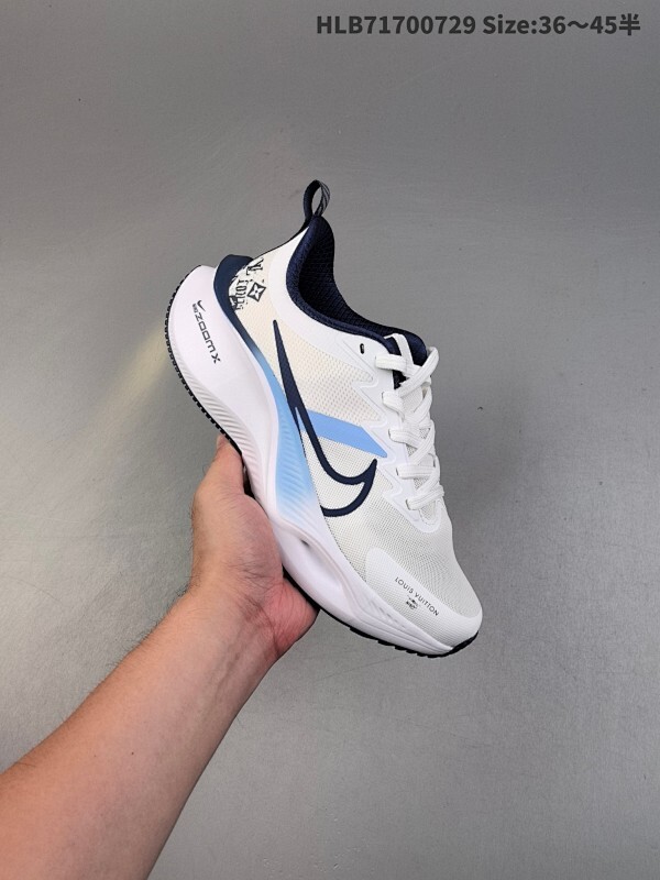 Nike Pegasus Plus 舒适百搭防滑耐磨 低帮 休闲跑步鞋 采用全新双层超轻透气网眼布材质 内里嵌入定型海绵