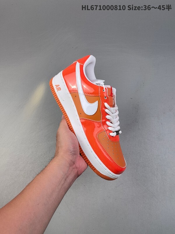 集合  耐克Nike Air Force 1 Low 空军一号低帮百搭休闲运动板鞋 柔软、弹性十足的缓震性能和出色的中底设计