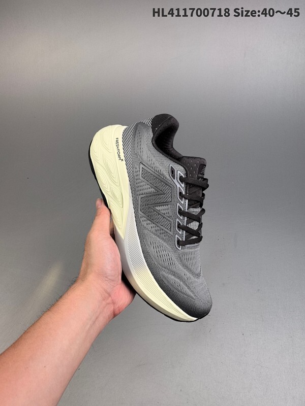 集合一 公司级✅新百伦New Balance W880系列复古老爹风休闲运动慢跑鞋 880系列是New Balance的次顶级缓震跑鞋