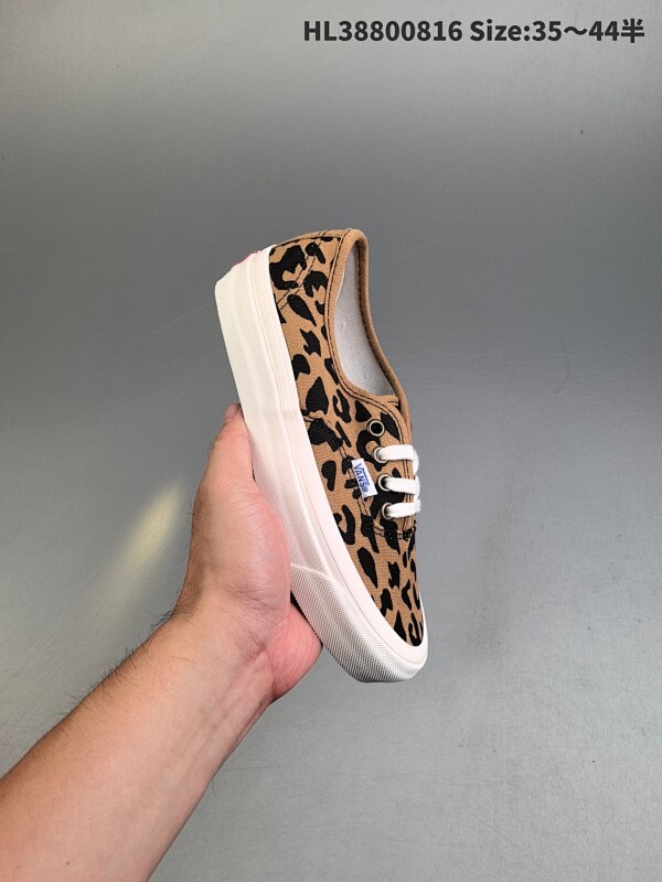 万斯Vans Knu Skool vans面包鞋蓝灰白带减震耐磨低帮板鞋男女同款  工艺：硫化1:1