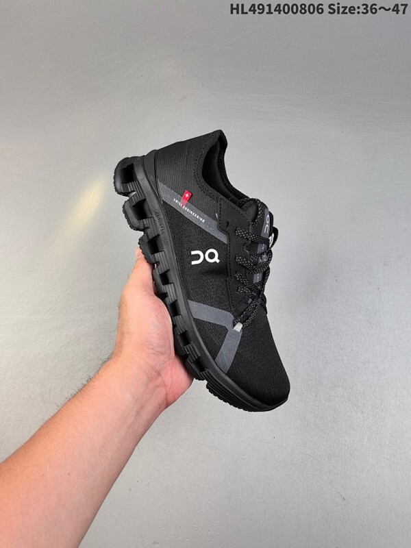 公司级✅On 昂跑 CLOUD X 4 AD 运动鞋 白色REVOLVE小众新款 多样训练•X形速度板 •柔软透气 •稳定支撑