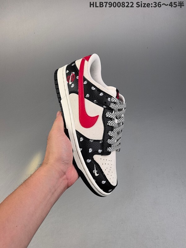 集合 特价福利！NIKE DUNK SB LOW 全新配色  定制Dunk SB顾名思义，具有经典的Dunk血缘，又注入了更多的时尚元素