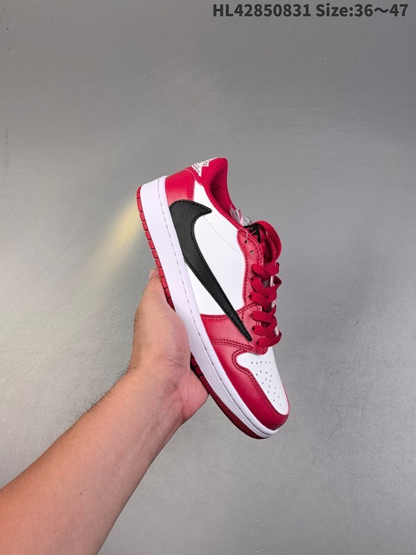 真标✅Nike Air Jordan 1 x Travis Scott AJ1倒勾 乔一倒钩 耐克 低帮文化篮球鞋