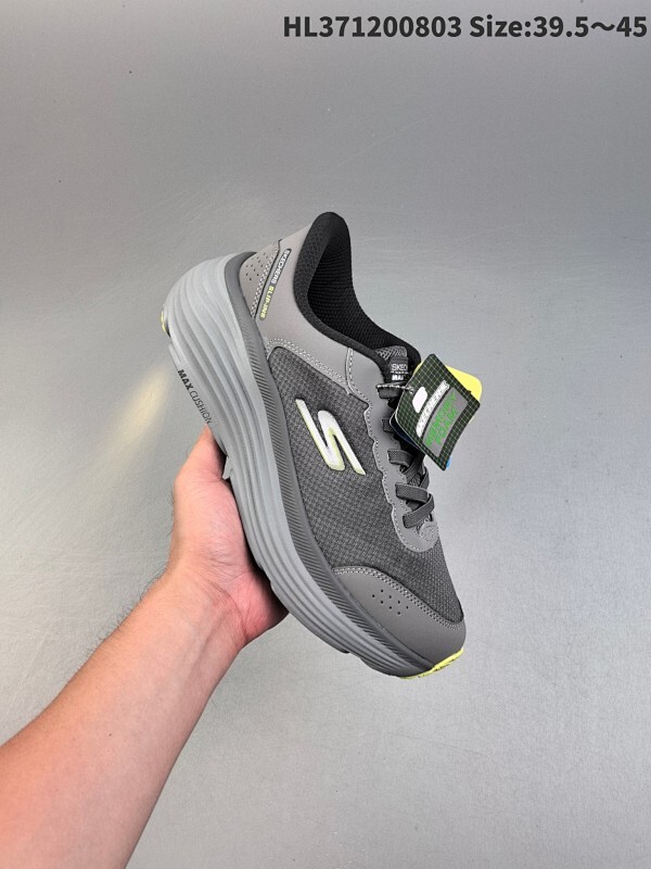 Skechers 斯凯奇 男女高透气回弹舒适缓震一脚蹬设计运动跑步鞋！