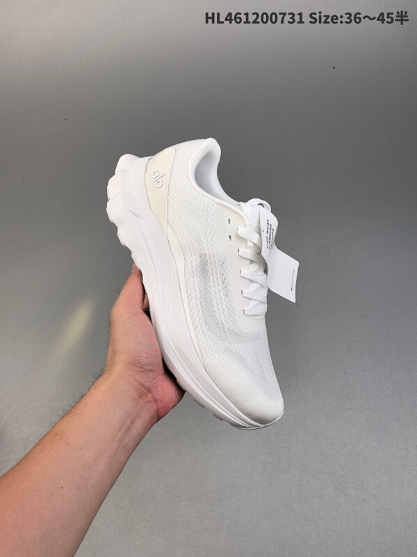 Alo Runner Mode 人气单品  舒适简约防滑耐磨低帮休闲板鞋 公司级  Alo Yoga于2007年创立于洛杉矶