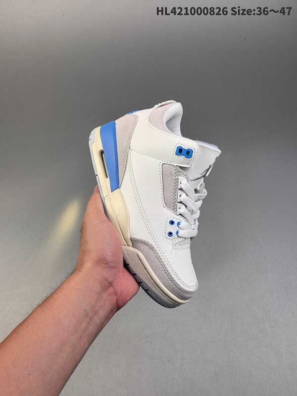 Air Jordan 3 Retro "True Blue" 真蓝 AJ3 乔丹3代 aj3 乔3 白蓝 乔丹篮球鞋系列 鞋身整体以皮革材质打造