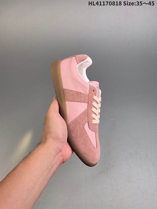 集合  新配色 广货新版本 白色礼盒装 #送礼推荐 Maison Margiela梅森马吉拉 Calfskin Replica 复古 德训 时尚板鞋 男女款