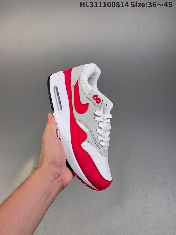集合一  ✅Nike Air Max 1 耐克 气垫 缓震 耐磨运动鞋 鞋身材质均选择皮革 织物 麂皮多种材质覆盖 保证质感的前提下 层次感也相当不错