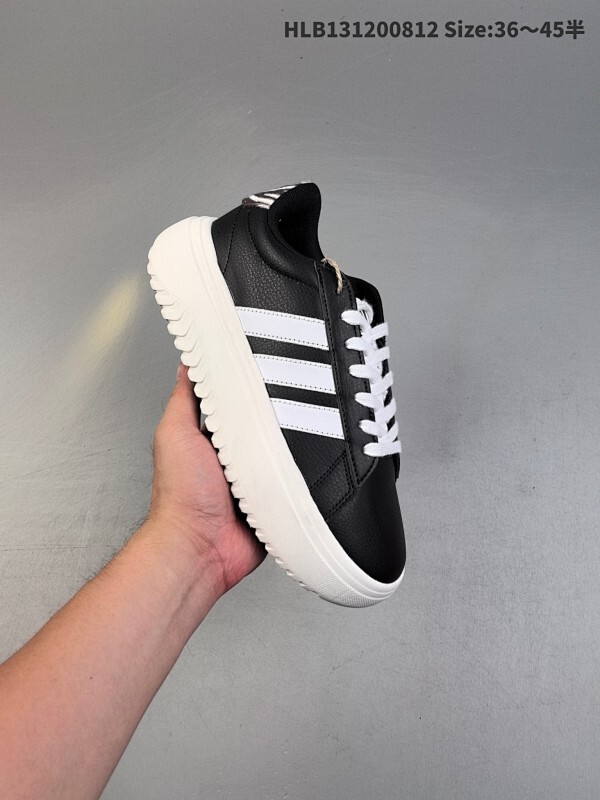 集合 adidas GRAND COURT 时尚舒适 低帮 生活休闲鞋 女款 乳白黑